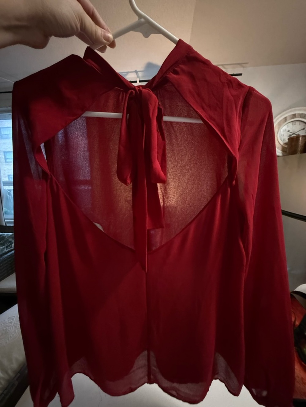 Feminine Elegance | Open-Back Bow-Detail Blouse - Red - Picture 3 of 11